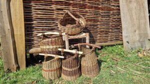 Weaving Asymmetrical Baskets